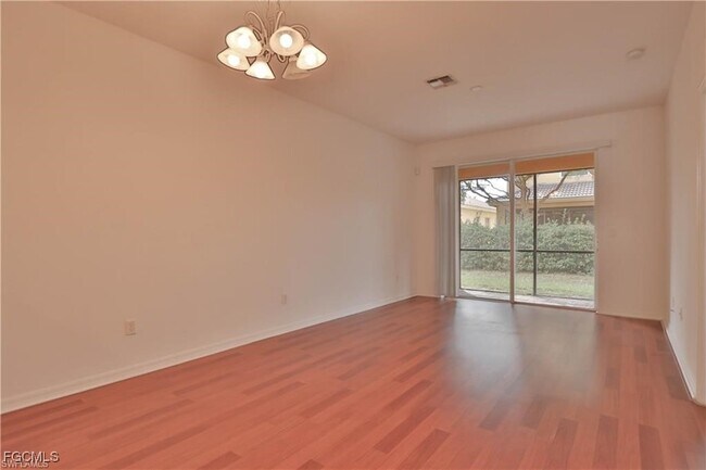 Building Photo - 10211 Tin Maple Dr