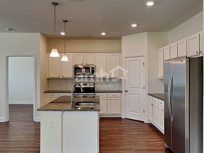 Building Photo - 306 Crestrun Loop