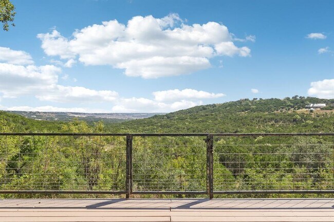 Building Photo - 21522 Long Hill Dr