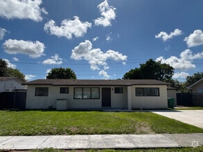 Building Photo - 16030 SW 101st Ave