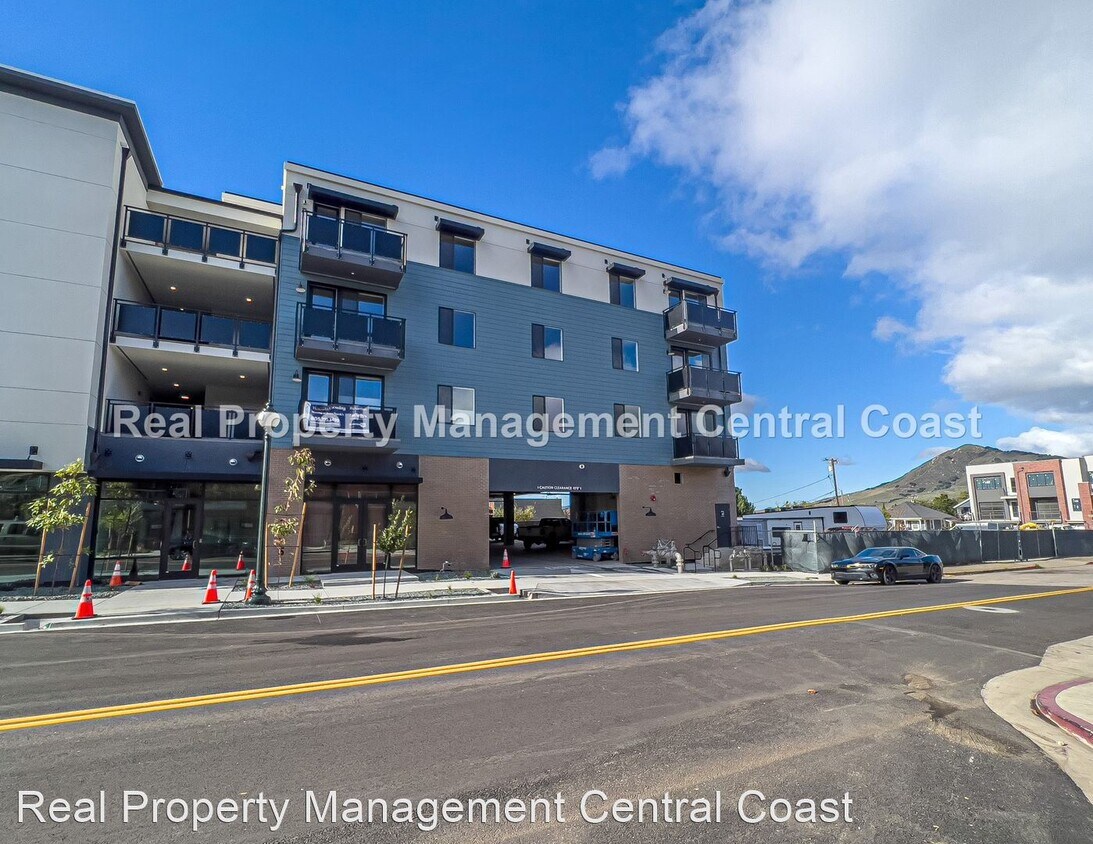 Foto principal - 2 br, 2 bath House - 2475 Victoria Ave. Un...