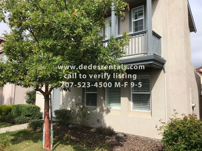 Building Photo - 2164 Wolfberry Way