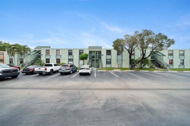 Foto del edificio - 7350 NW 18th St