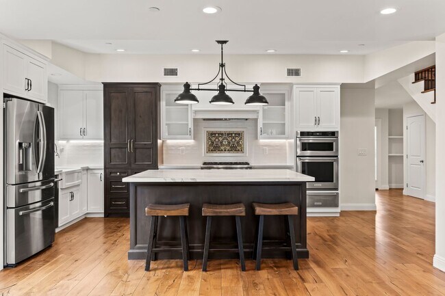 Foto del edificio - 1096 Canyon View Dr