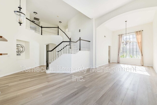 Building Photo - 33045 Sotelo Dr