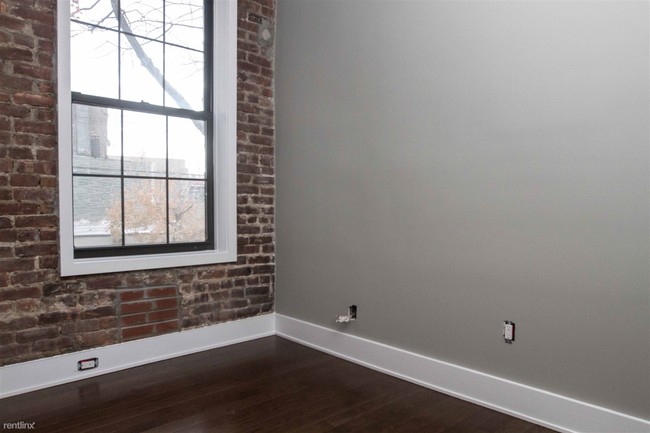 Building Photo - 1070 Cypress Ave