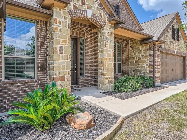 Building Photo - 124 Lady Bird Ln