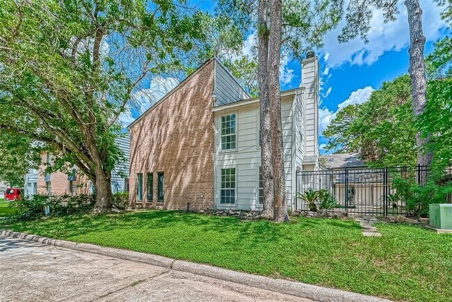 Foto del edificio - 17805 Villa Way Dr