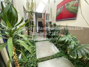 Building Photo - 1477 7200 S
