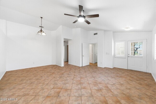 Building Photo - 17534 W Coyote Trail Dr