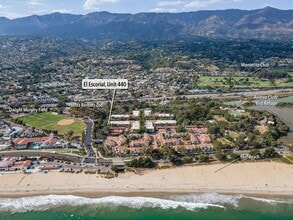 Building Photo - 440 Por La Mar Cir