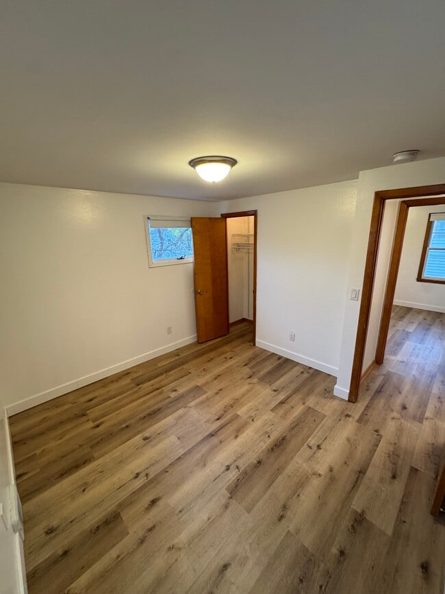 Building Photo - 343 Homecrest Dr