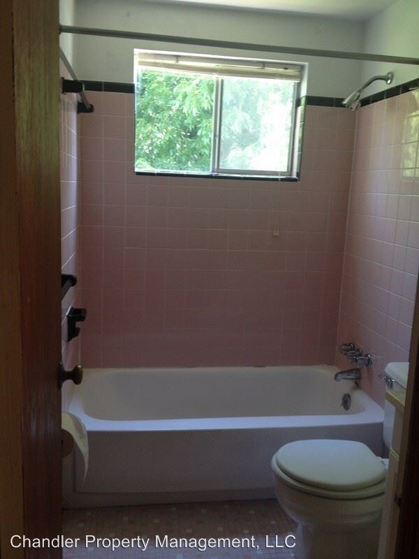 Building Photo - 4 br, 2 bath House - 1600 Modoc Avenue
