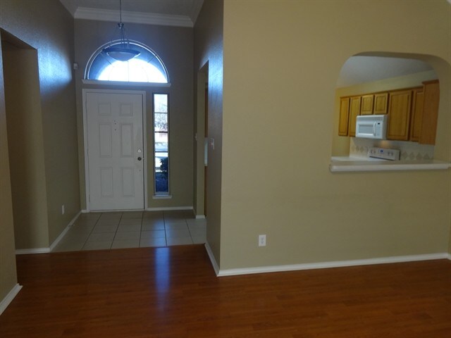 Building Photo - 4640 Tanque Drive