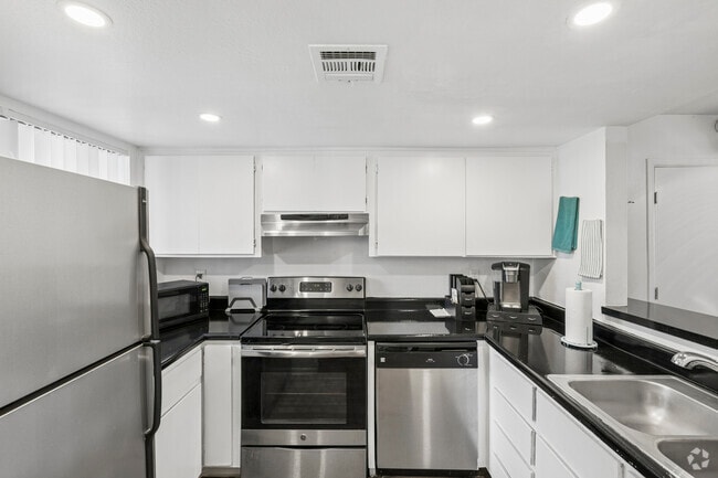 Interior Photo - Palm Aire Apartments