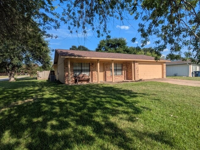 Photo - 3 Bedroom 2 Bath House