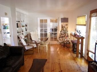 Sala de estar - 3626 Veteran Ave