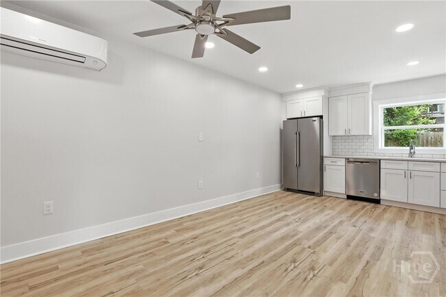 Foto del edificio - 1110 E Duffy St