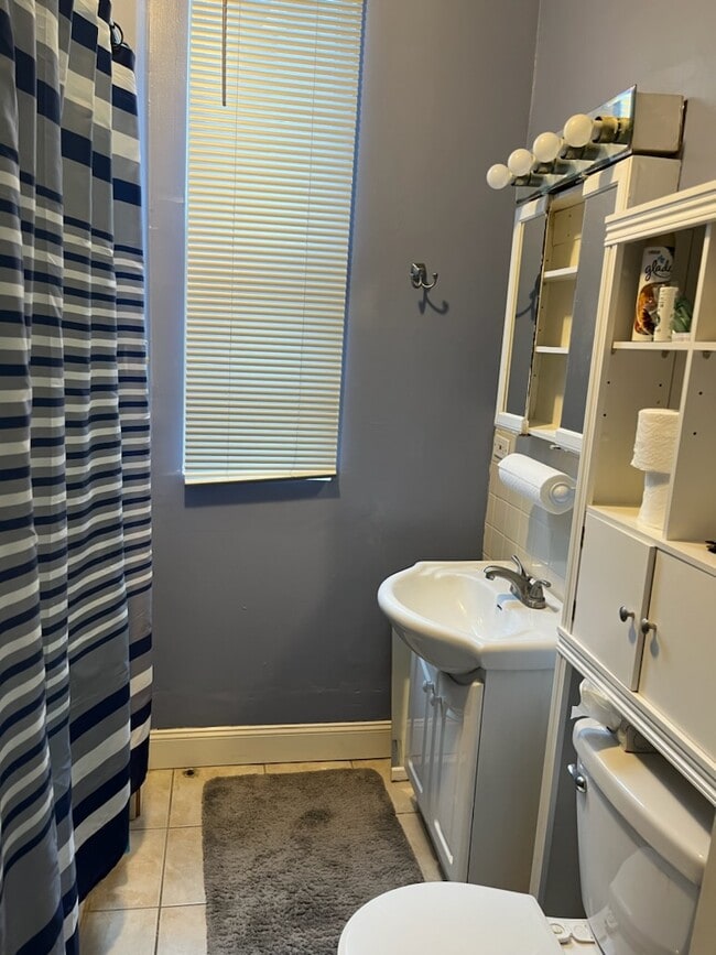 Building Photo - 635 W 62nd St