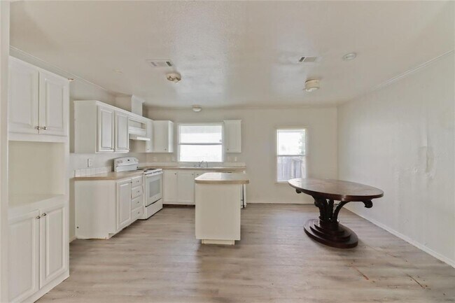 Building Photo - 11723 Greenglen Dr