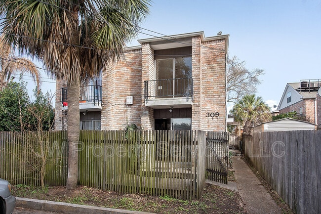 Foto del edificio - 309 Lilac St