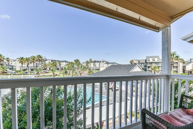 Foto del edificio - 3506 Cove View Blvd