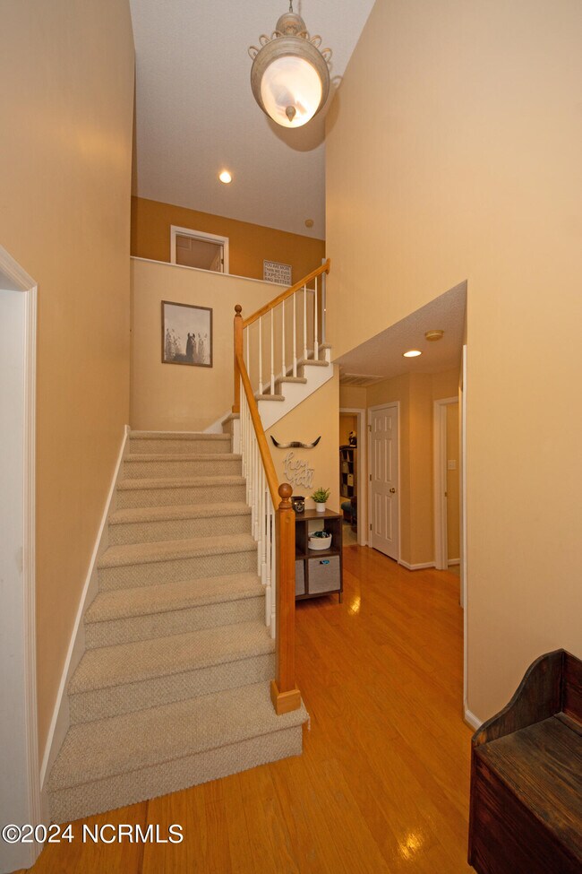 Building Photo - 326 Foster Creek Rd