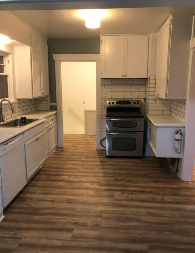 Foto del edificio - 3413 N Proctor St