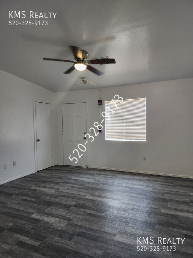 Foto del edificio - 1616 N Mohave Ave