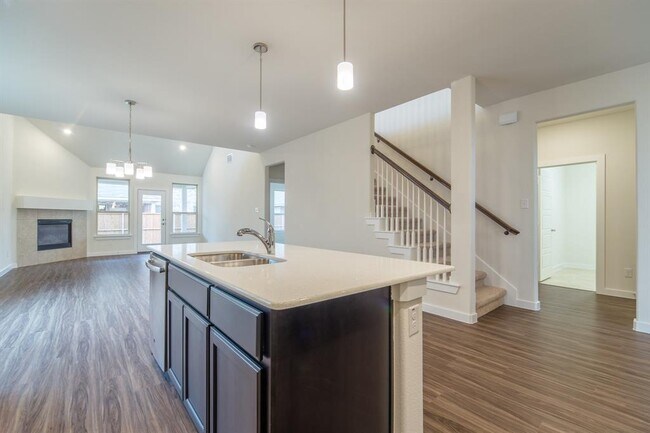 Building Photo - 7633 Spring Dr