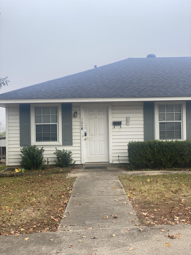 Primary Photo - 304 W Florida Ave