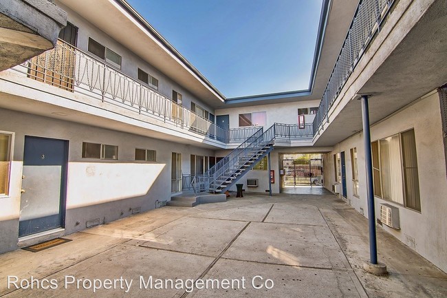 Building Photo - 11621 Sylvan St