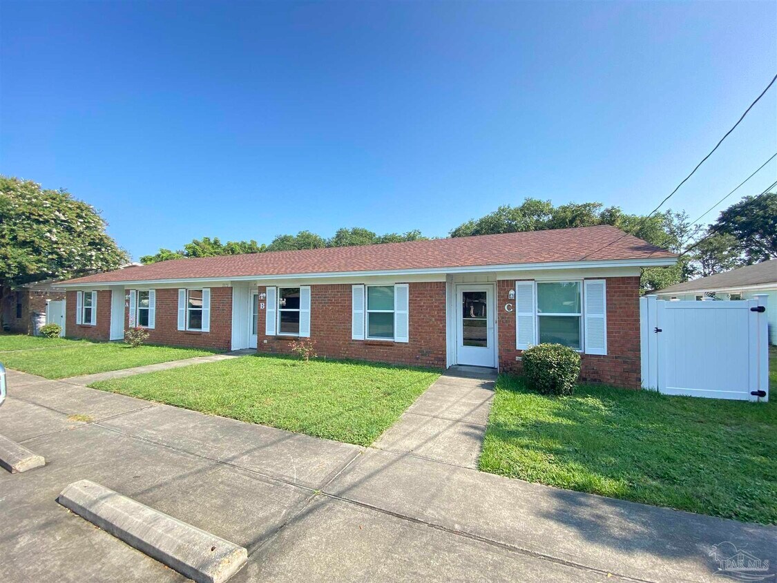 3373 Green Briar Cir, Gulf Breeze, FL 32563 House Rental in Gulf