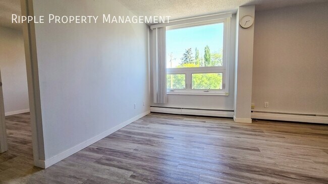 Photo du bâtiment - Modern 1 Beds, 1 Baths Apartment/Condo | No Pets Allowed
