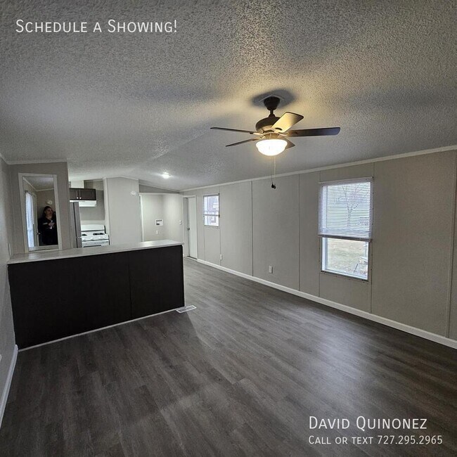 Foto del edificio - 2737 W Washington Center Rd