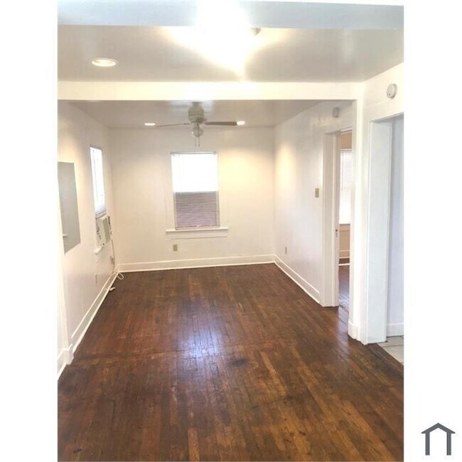 Foto del edificio - 1011 62nd St