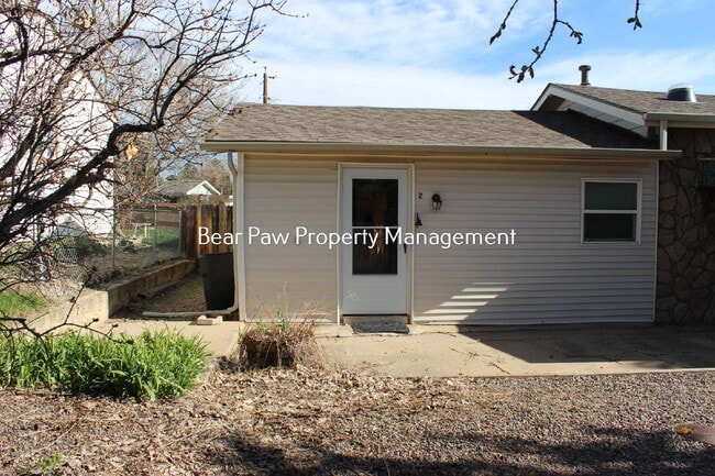 "Charming 1-Bedroom Duplex in Golden, CO!" - "Charming 1-Bedroom Duplex in Golden, CO!" Apartment