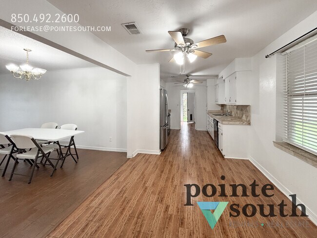 Foto del edificio - 10860 Berryhill Rd