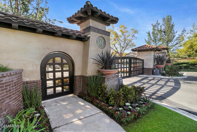 Building Photo - 13690 Pinnacle Way