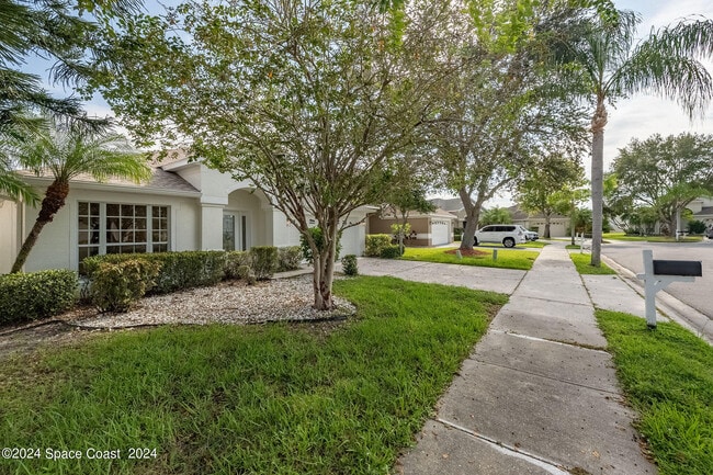 Building Photo - 1216 Foxridge Pl