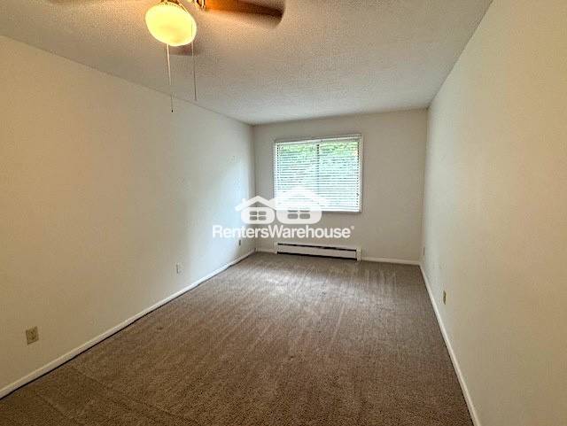Foto del edificio - 215 Barry Ave