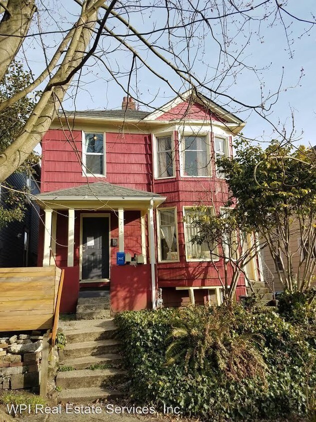 Primary Photo - 212-214 10th Ave