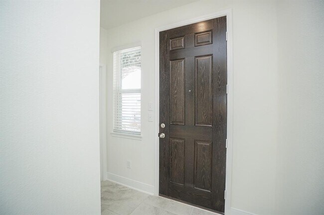 Building Photo - 20710 Teakwood Fields Ln