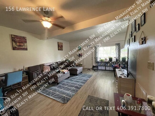 Foto del edificio - 156 Lawrence Ln