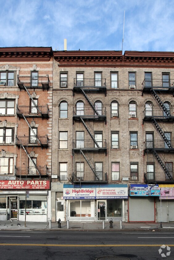 Building Photo - 2402 Amsterdam Ave