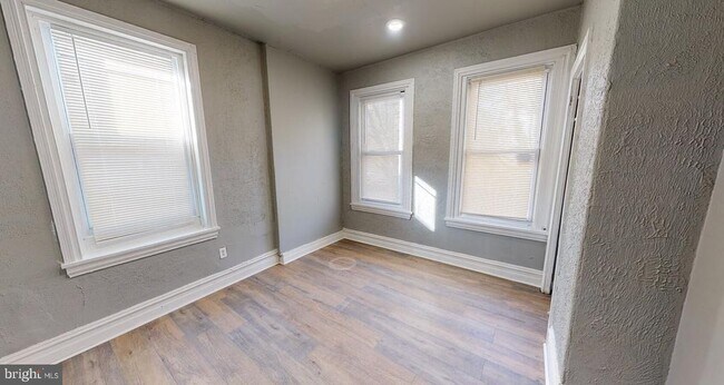 Building Photo - 1244 S Markoe St