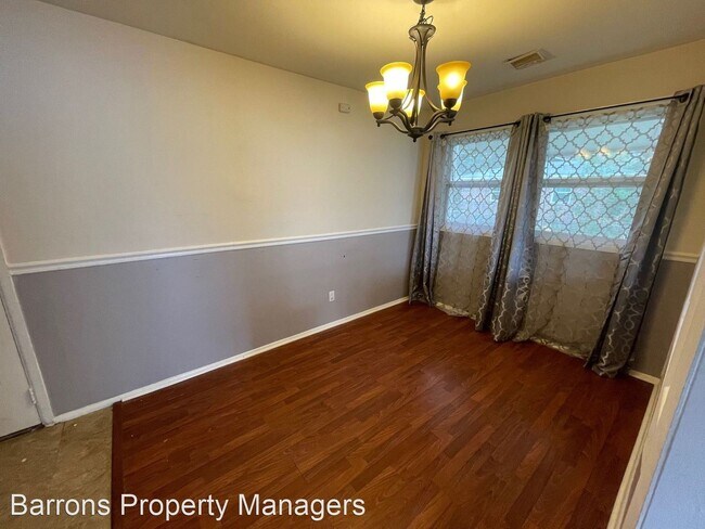 Foto del edificio - 3 br, 1 bath House - 268 St Patrick Avenue