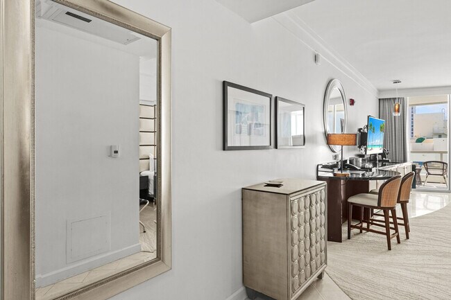 Foto del edificio - 4391 Collins Ave