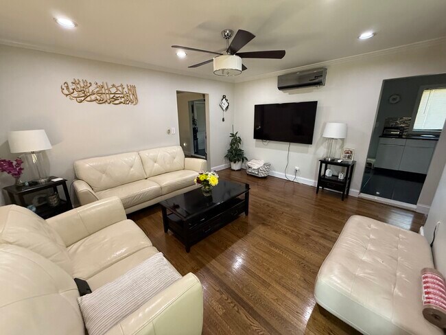 Foto del edificio - 100 Newbold Ave