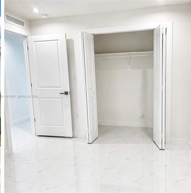 Foto del edificio - 3131 NW 60th St